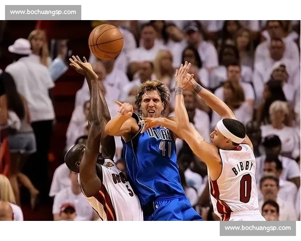 诺维茨基带伤领衔小牛逆袭热火夺总决赛第六战完成历史性救赎传奇