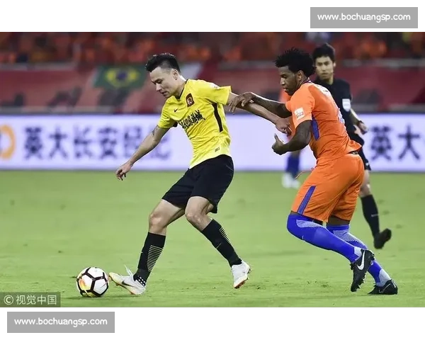 山东鲁能迎战重庆当代强强对话引爆中超赛场焦点之夜巅峰较量即将上演